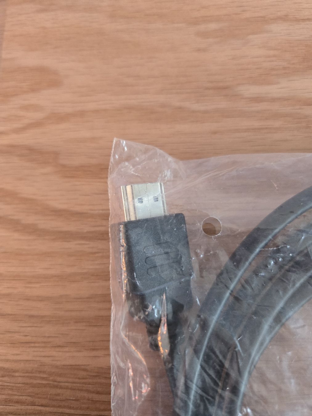 Cavi: hdmi kabel – Usato da Biberist venduto da Volo28 1