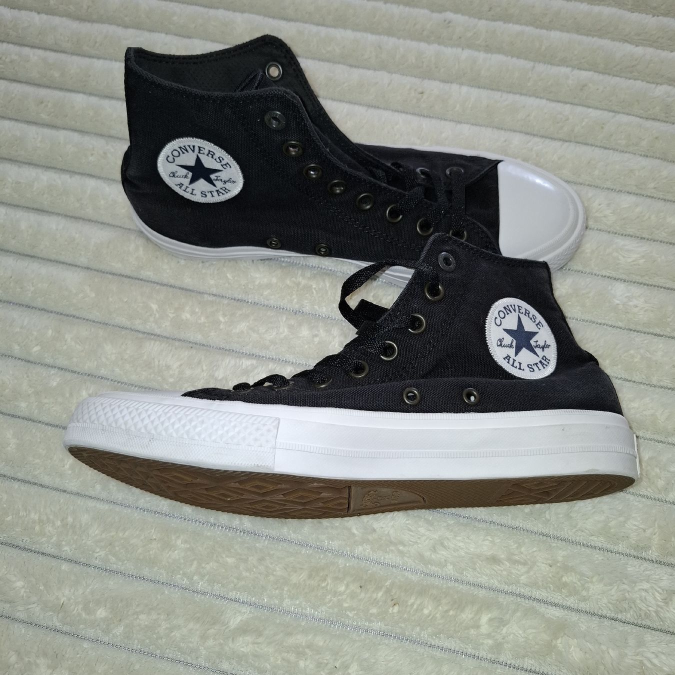 Converse Scarpe da uomo: Baskets CONVERSE Chuck Taylor II High 41.5 – Usato da Le Locle venduto da QualiteExpress