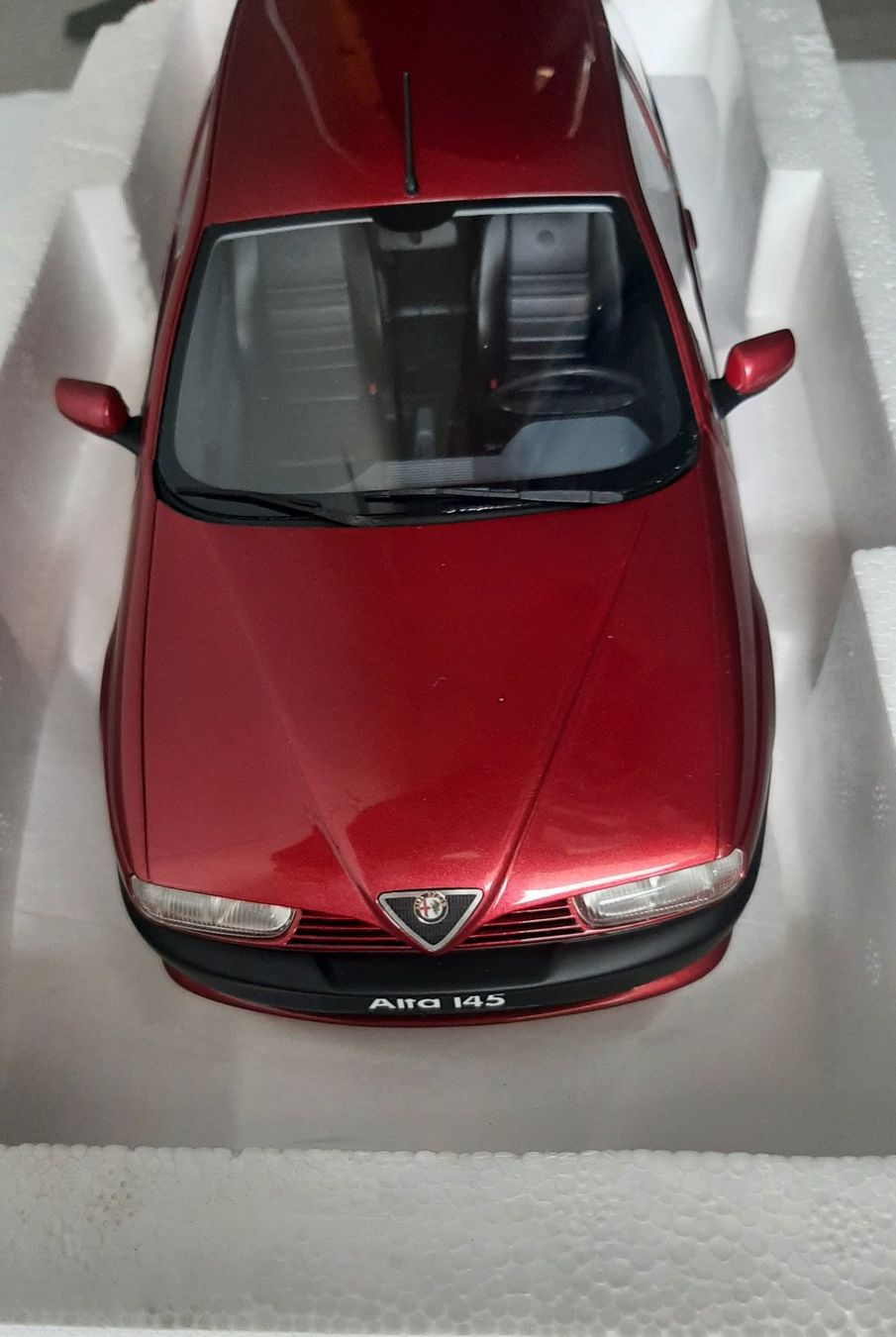 Kit di modellismo & Modellini statici: ALFA ROMEO 145 1:18 – Nuovo e nell'imballaggio originale da Bellinzona venduto da a.mar