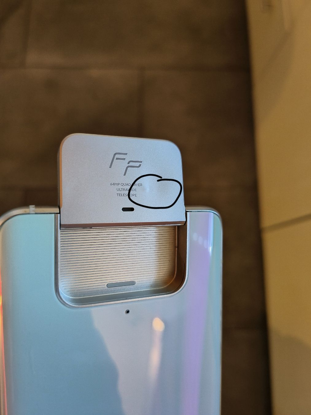 Asus Telefoni cellulari / Smartphones: Asus Zenfrone 7pro.256 Gb  . 5G – Usato da Grimisuat venduto da val_9q7l 3