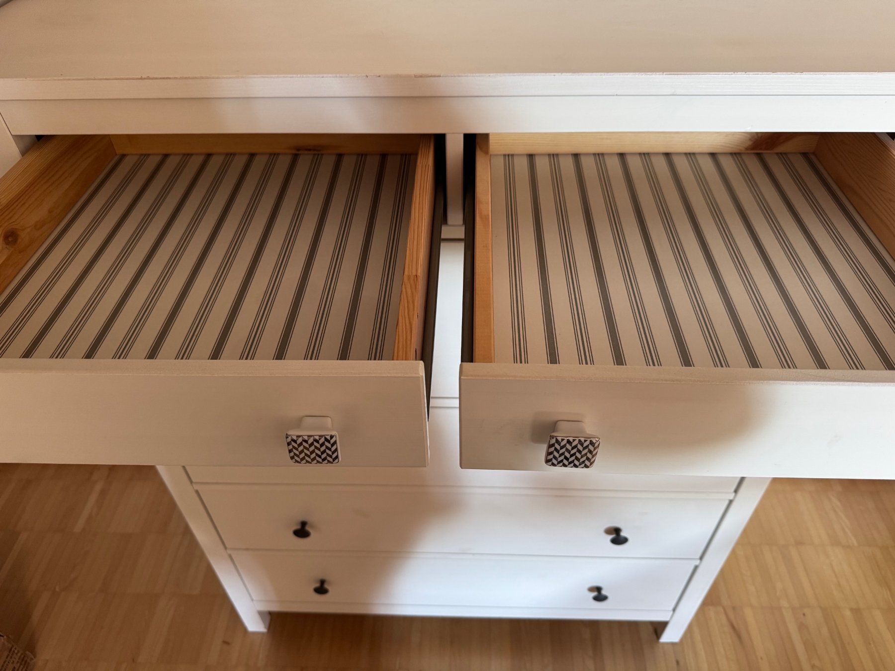 Ikea Cassettiere: IKEA HEMNES Kommode – 6 Schubladen – Usato da Uitikon Waldegg venduto da pit_r6q9 4