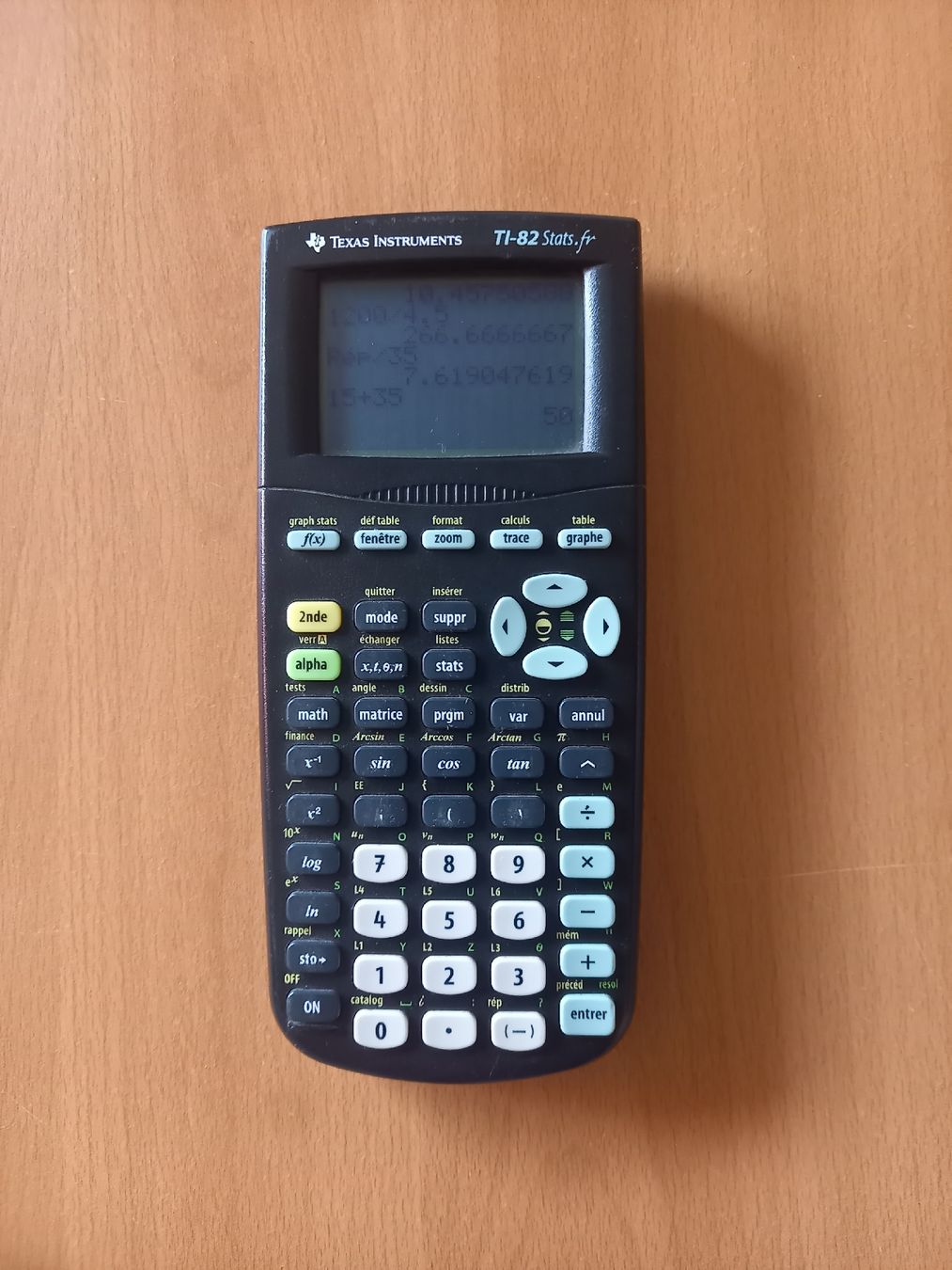 Texas Instruments Taschenrechner: Calculatrice TI-82 – Gebraucht aus Zürich von hug_y7l5