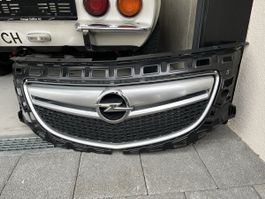 Opel Insignia OPC Kühlergrill 