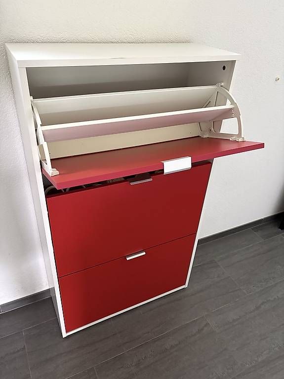 Armadi: Schuhschrank 3 Klappen rot weiss – Usato da Rotkreuz venduto da Manfi11 2