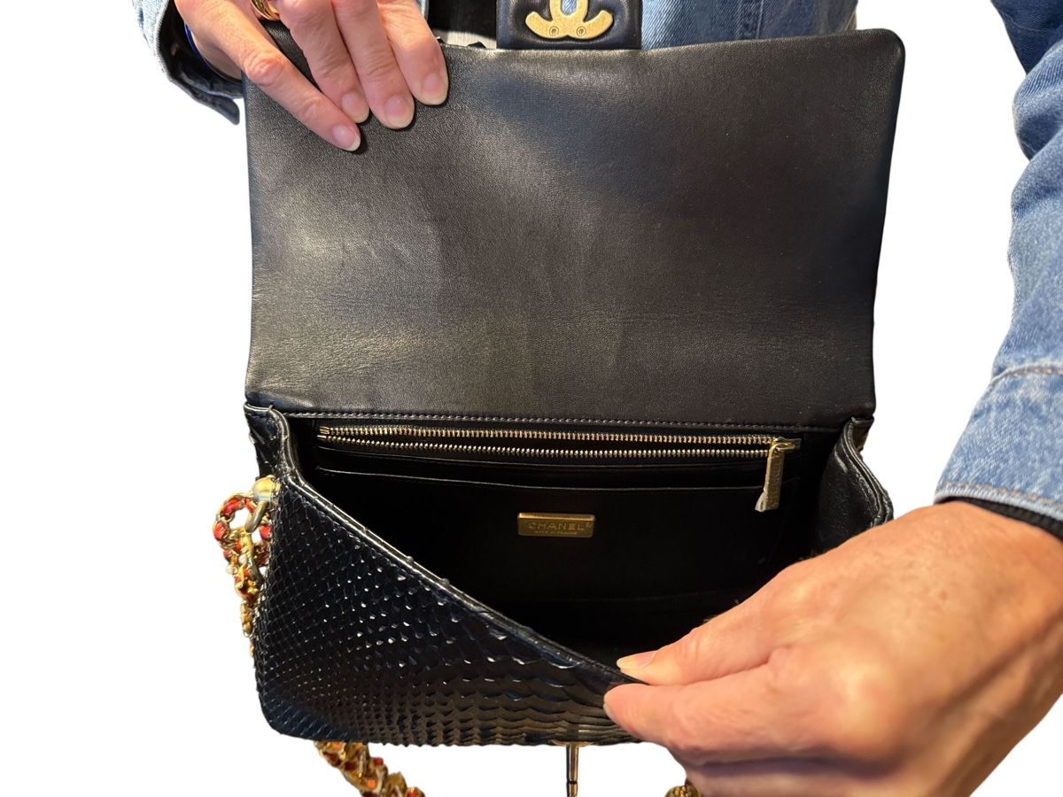 Chanel Taschen für Damen: Chanel Python – Gebraucht aus St Maurice von maloro 6