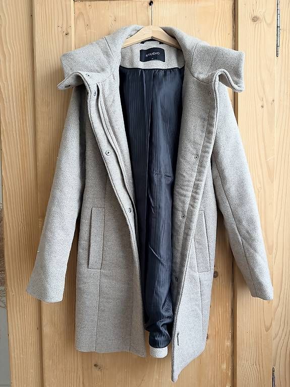 Cappotti: Wintermantel Beige XS – Usato da Weite venduto da POster9476 1