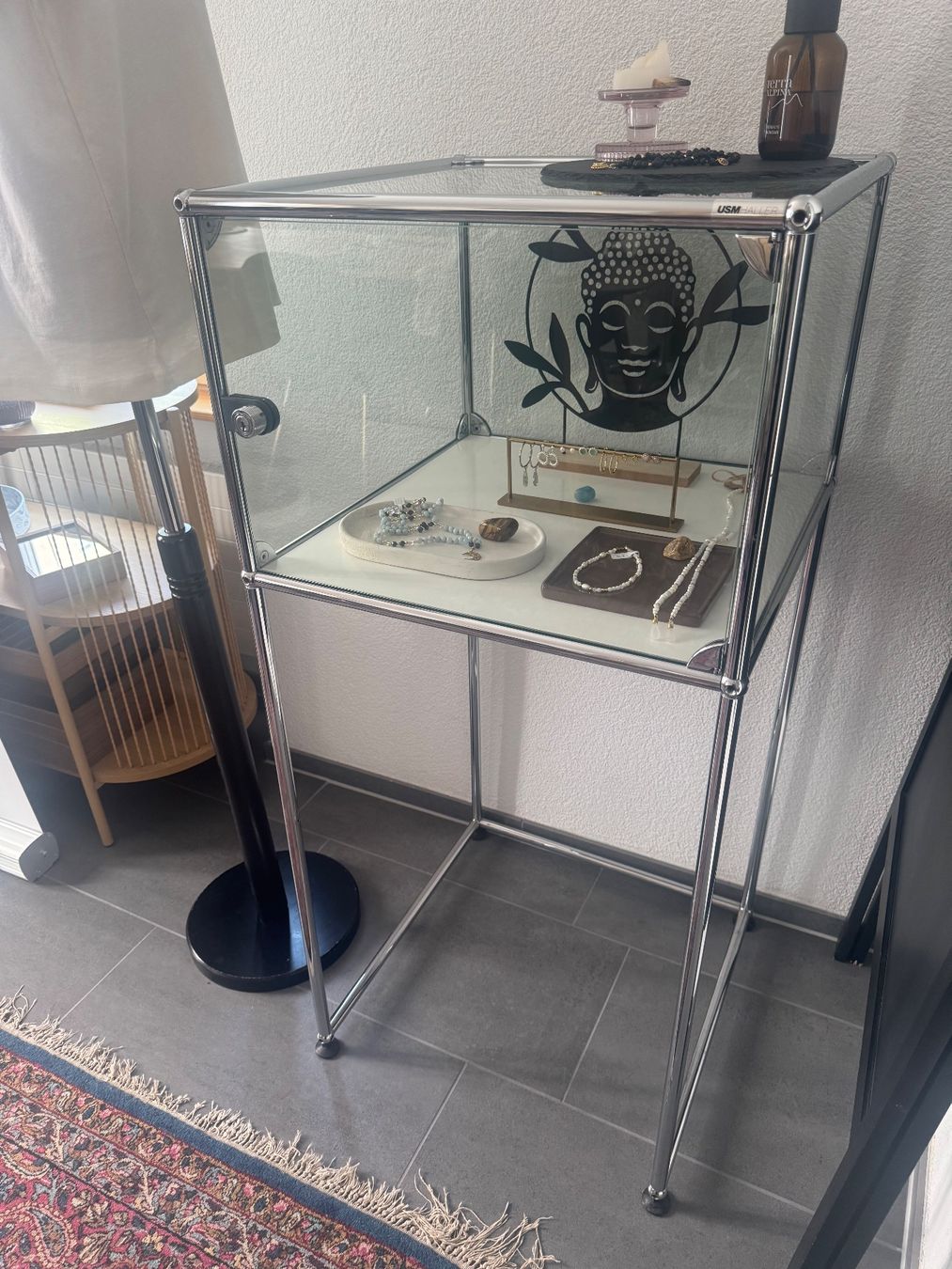 USM Vitrines: USM Vitrine – D'occasion à St. Gallen par ca.napoli 2