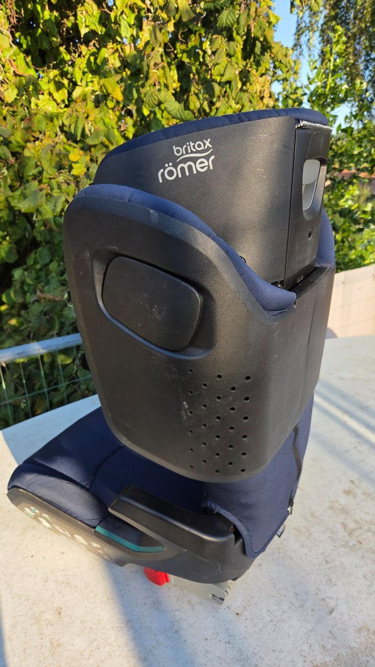 Britax Römer Seggiolini per auto: Kindersitz Britax Römer blau – Usato da Roggliswil venduto da Crosser17 3