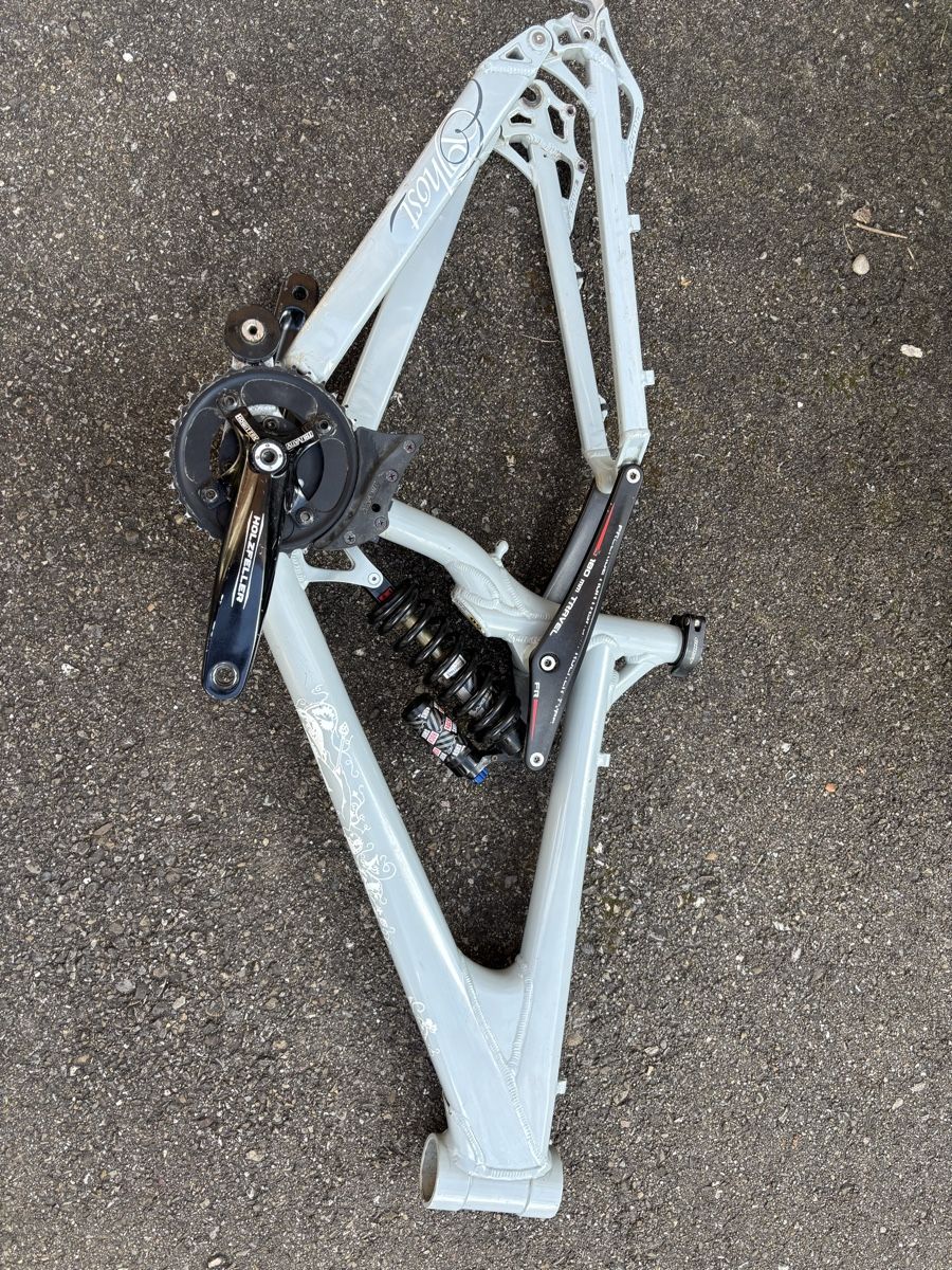 Pezzi di ricambio: Mountainbike-Rahmen – Usato da Zürich venduto da Dim777 1