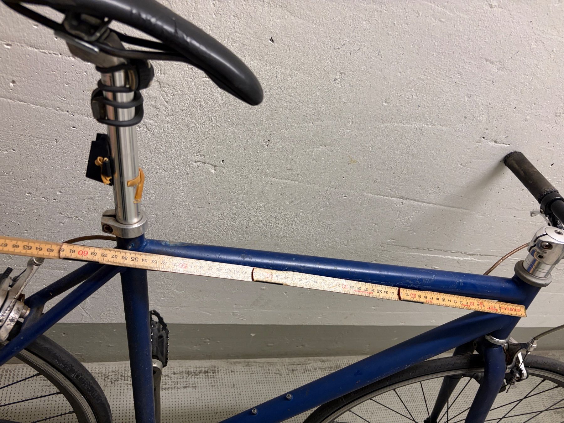 Biciclette: Fahrrad blau Singlespeed gebrauchter Zustand – Usato da Basel venduto da jfgama 3