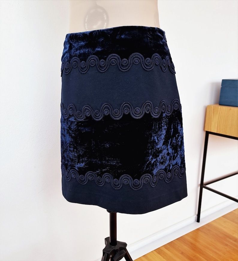 Sandro Röcke: Jupe courte Sandro velours noir taille-2 – Neu (gemäss Beschreibung) aus Genève von iry_67wr