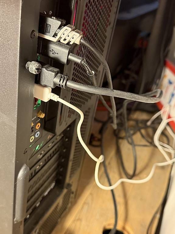PCs: PC gaming – Gebraucht aus Saxon von celestinmonnet 4