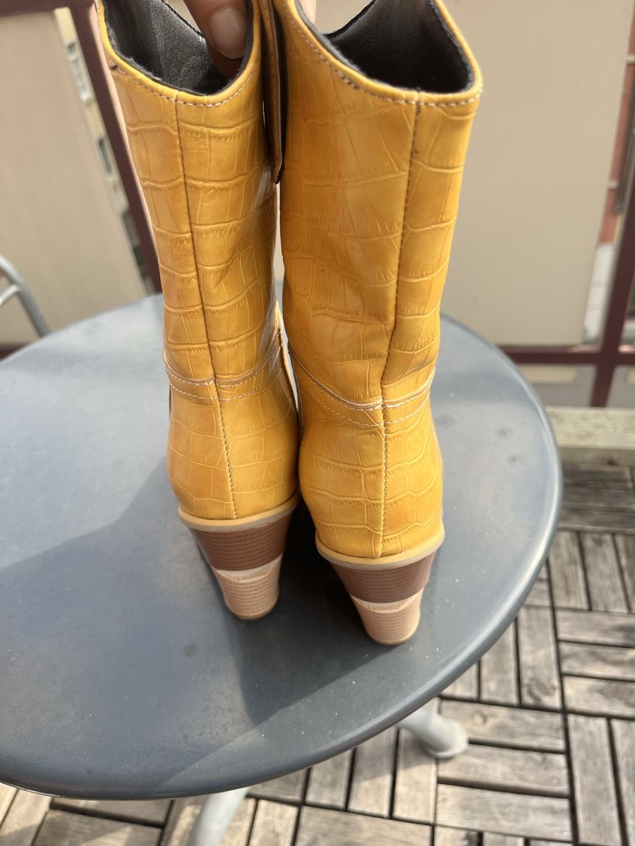 Damenschuhe: Gelbe Cowboystiefel – Neu (gemäss Beschreibung) aus Zürich von rob_l9n6 2
