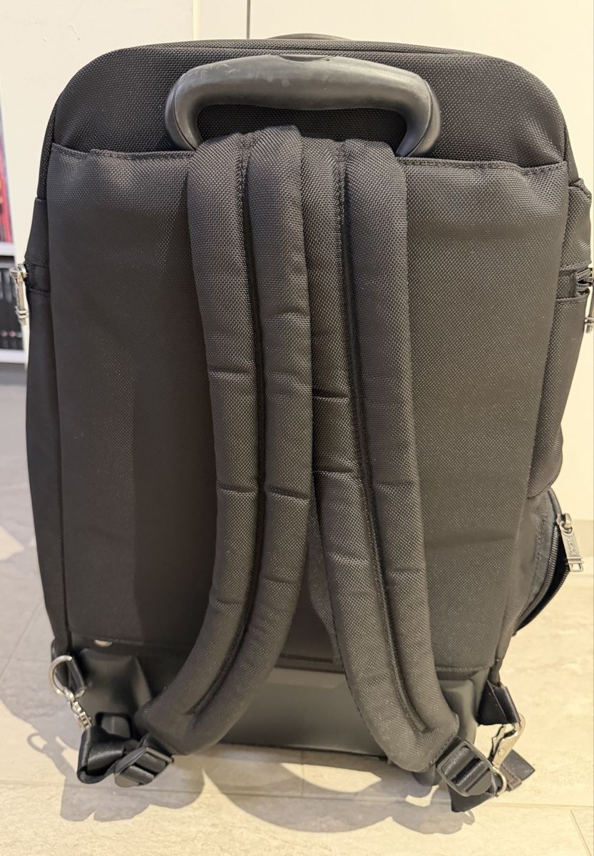 Zaini: Tumi Rucksack mit Teleskopgriff und Rollen – Usato da Erlenbach ZH venduto da Max_Od 3
