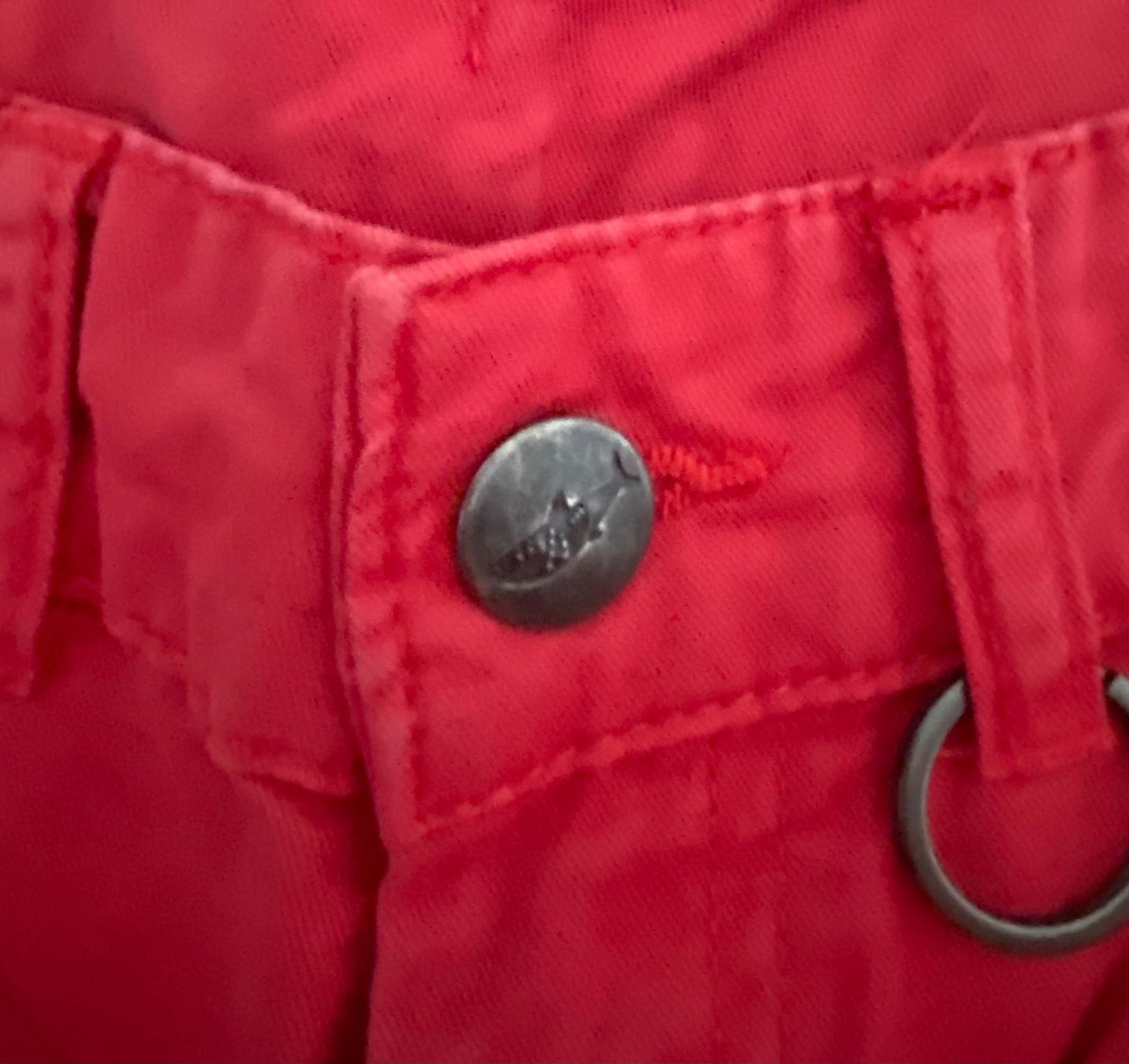 Du Pareil au Même Pantaloni: DPAM Bermuda rouge poches cargo t.140 / 10 ans – Nuovo (secondo la descrizione) da Genève venduto da kik_8jd6 2