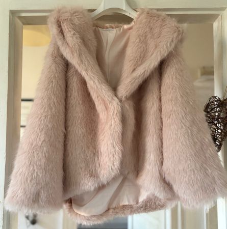 VESTE EN FOURRURE ÉCOLOGIQUE ! M