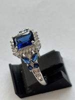 Wunderschoener Ring Silber 925 mit  blauem Stein
