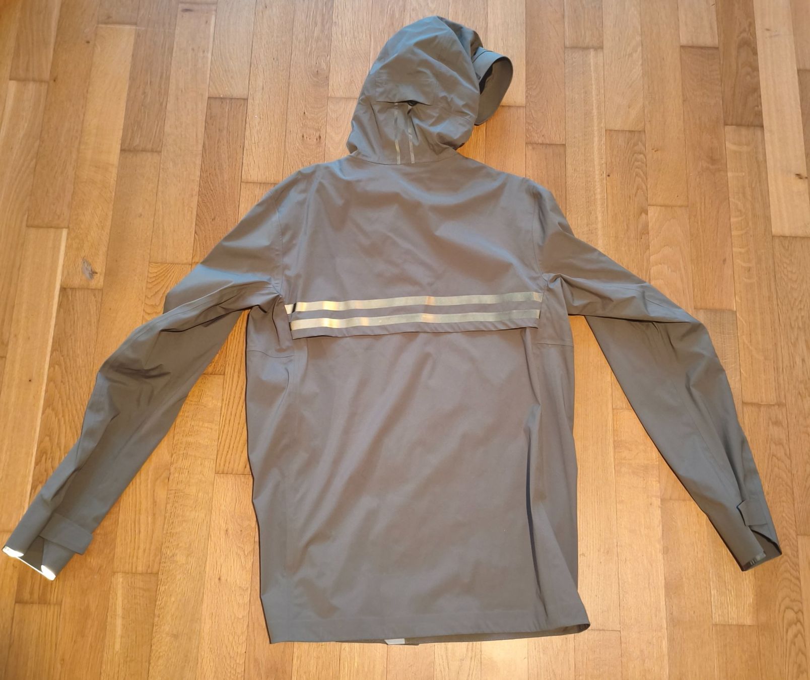 Canada Goose Giacche: Canada Goose rain jacket – Nuovo (secondo la descrizione) da Zürich venduto da gds90 5