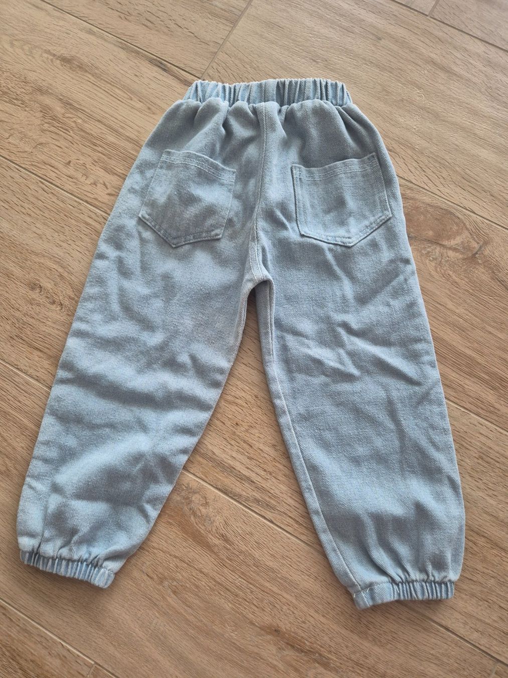 Pantaloni: Jeanshose Mädchen, 2-3 Jahre – Usato da Wohlen AG venduto da dim_rg9y 1
