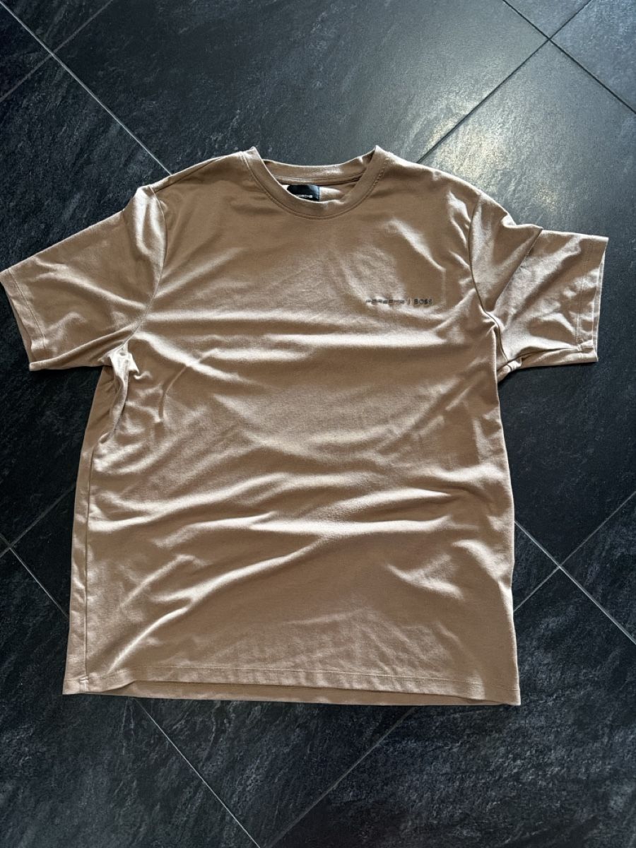 Hugo Boss T-shirt: Herren shirt boss porsche – Usato da Däniken SO venduto da NBdesign 1