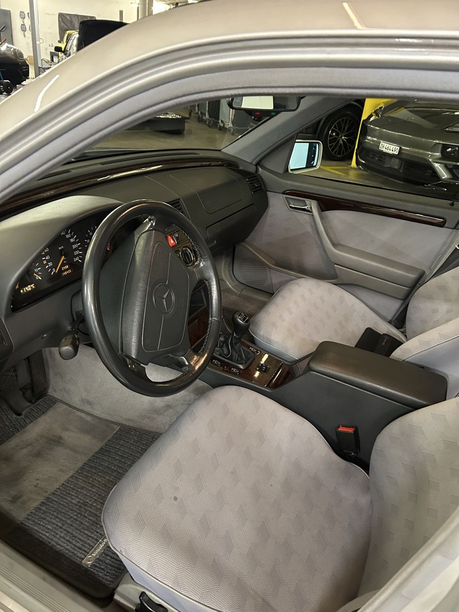 Mercedes-Benz Automobili: Mercedes-Benz C200 – Usato da Kloten venduto da NicosK01 2