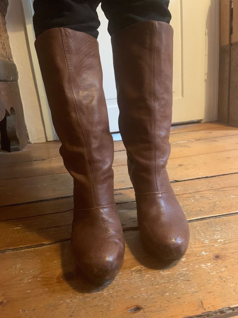 Scarpe da donna: Braune stiefel gr.39.5/40 – Usato da Dittingen venduto da Bellevista