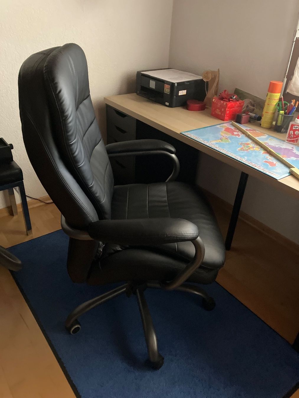 Ikea Scrivanie: Schreibtisch von IKEA – Usato da Riken AG venduto da fle_h6d7 4