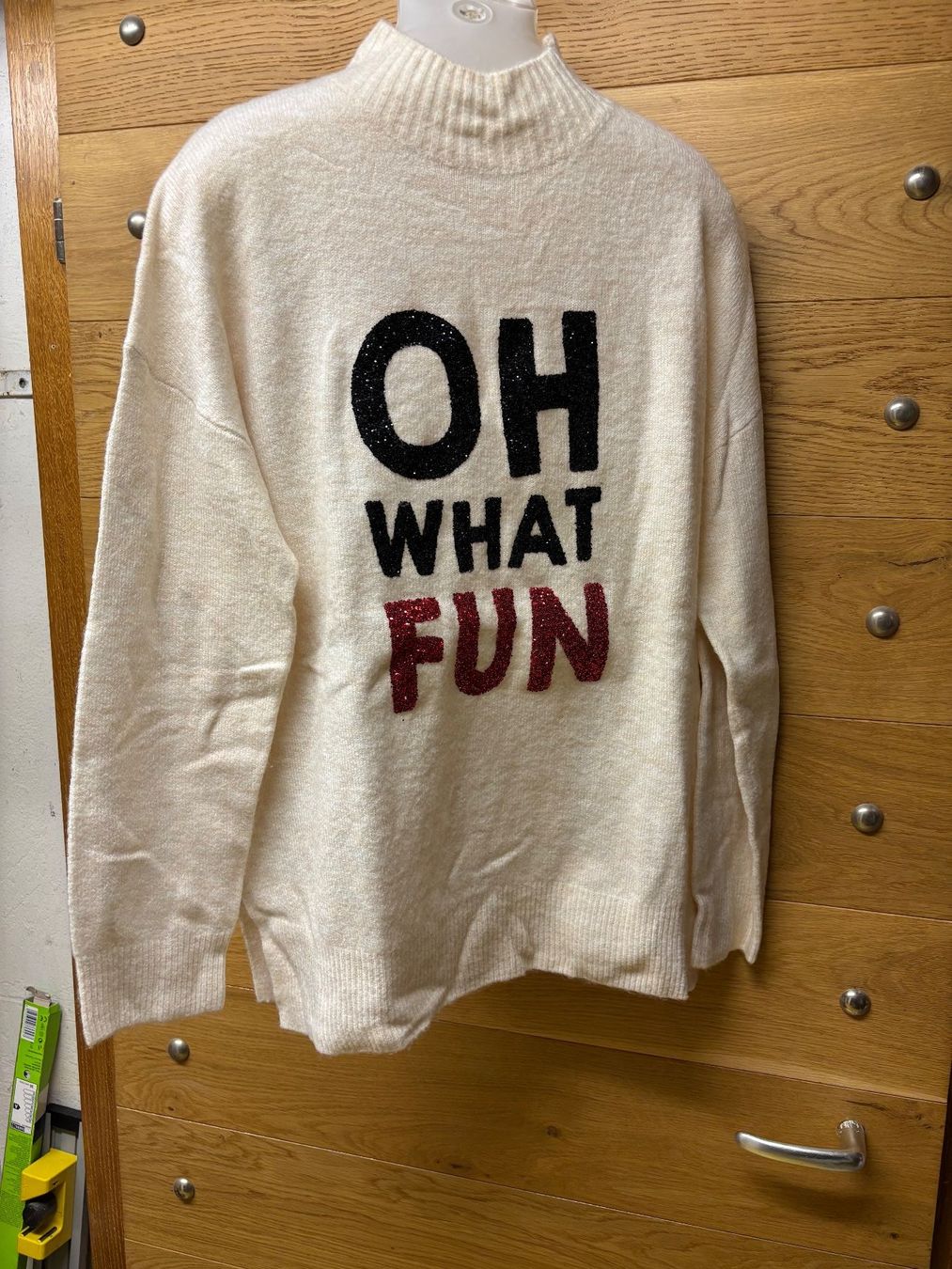 Maglioni & Felpe: Weihnachtlicher Damenpulli Glitzer "OH WHAT FUN" Gr. M – Usato da OLTEN venduto da lululoveslemon99