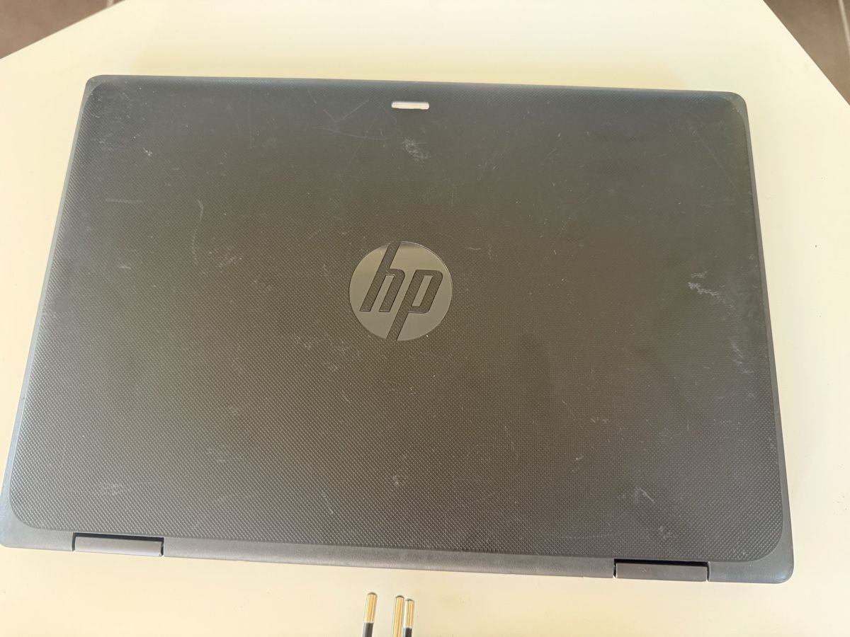 Hewlett Packard Notebook: HP Notebook (Schullaptop) mit Netzteil – Usato da Otelfingen venduto da Otto4