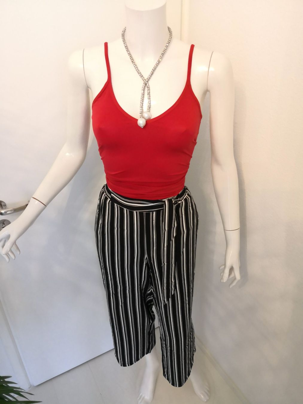 Mango Top: 🤩MANGO TOP ROT – Nuovo (secondo la descrizione) da Olten venduto da Naja-Twins-Twins 1