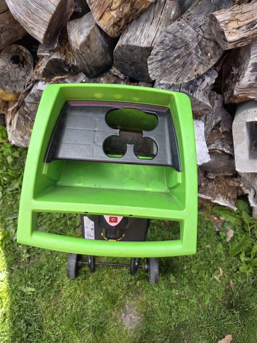 Viking Trinciatrici: Häcksler Viking GE 105 – Usato da Bern venduto da SVTools 1