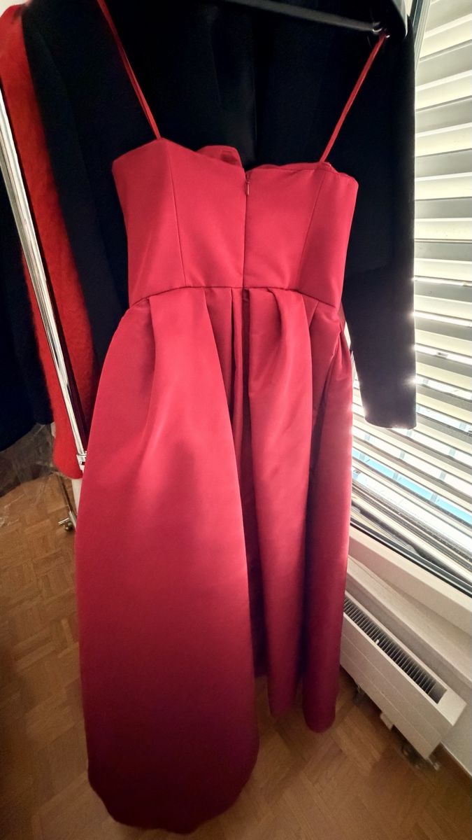 Carolina Herrera Vestiti: Carolina Herrera red silk tafta dress – Nuovo (secondo la descrizione) da Genève venduto da val_rp9x 5