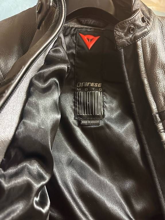Dainese Giacche: Dainese Neuwertig Lederjacke – Usato da Gossau ZH venduto da lovimax