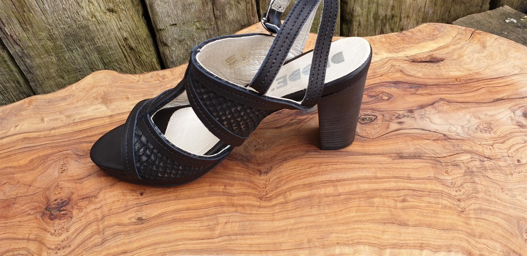 Scarpe da donna: DKODE Belva Sandalen 38 NP159.- NEU – Nuovo e nell'imballaggio originale da Buttwil venduto da MaraMari 6