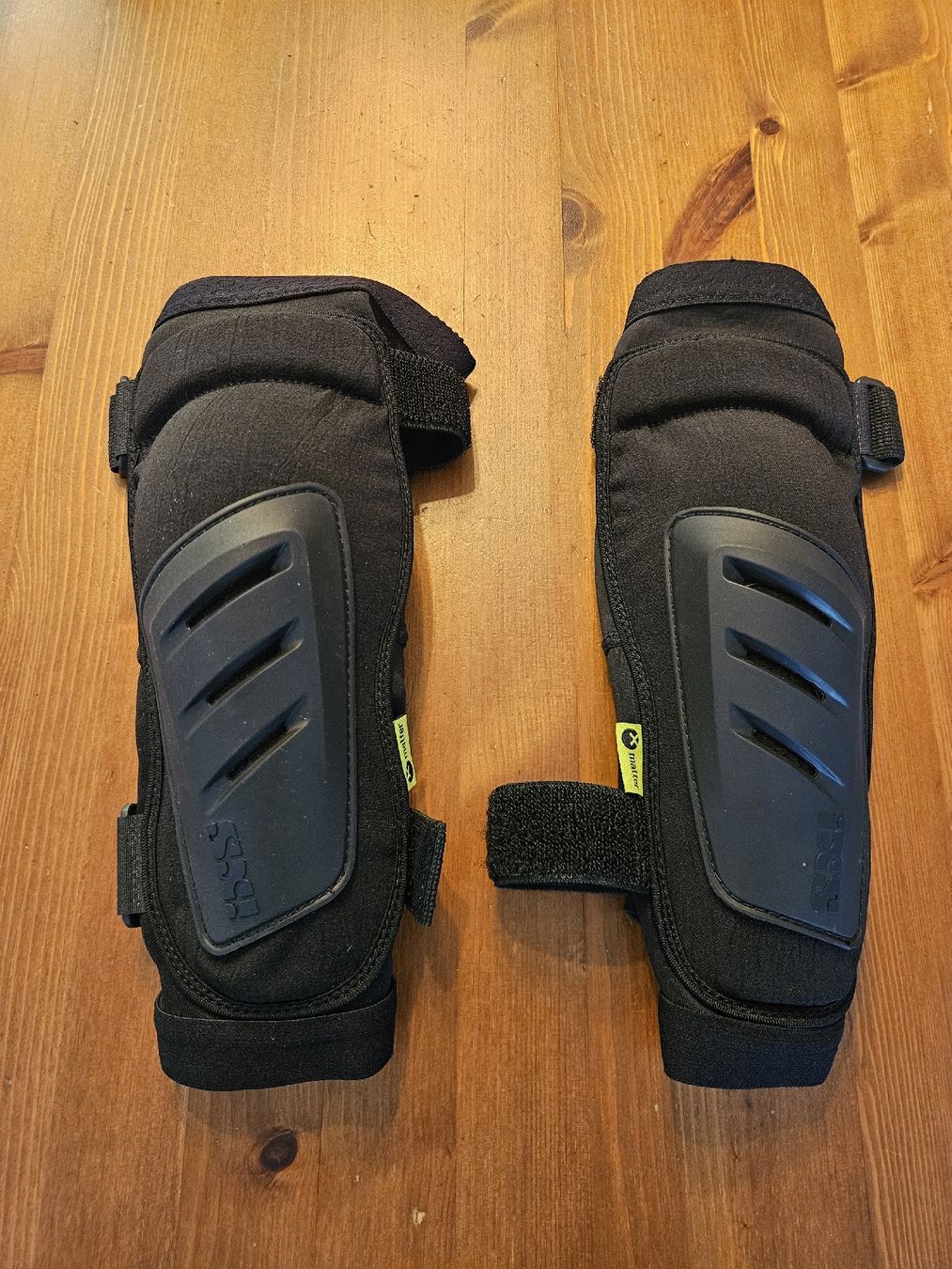 IXS Protezioni & Imbottiture: Ellbogenschoner iXS – Nuovo (secondo la descrizione) da Winterthur venduto da pepelino78