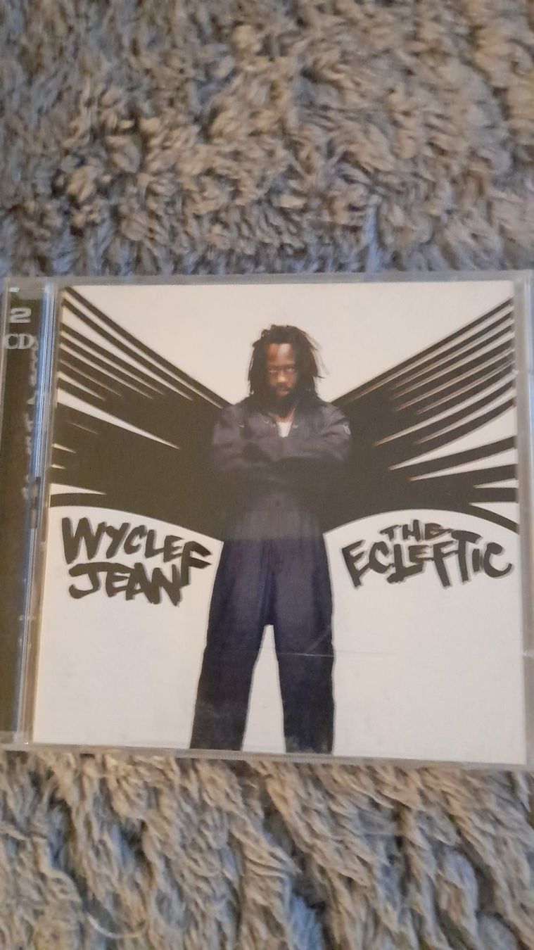 CD: WYCLEF JEAN  THE ECLEFTIC     TWO SIDES II A BOOK   CD – Usato da Wetzikon ZH venduto da Ramones01