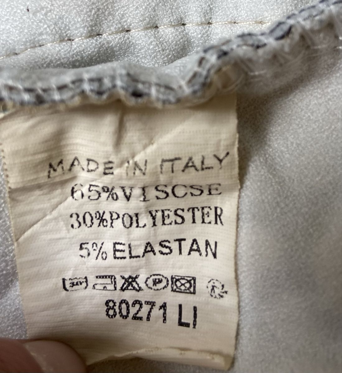 Hosen: Viskose Hose mit Blumenmuster, Gr. S/M, Sommer Kollektion – Gebraucht aus Brig von jch_rq8z 4