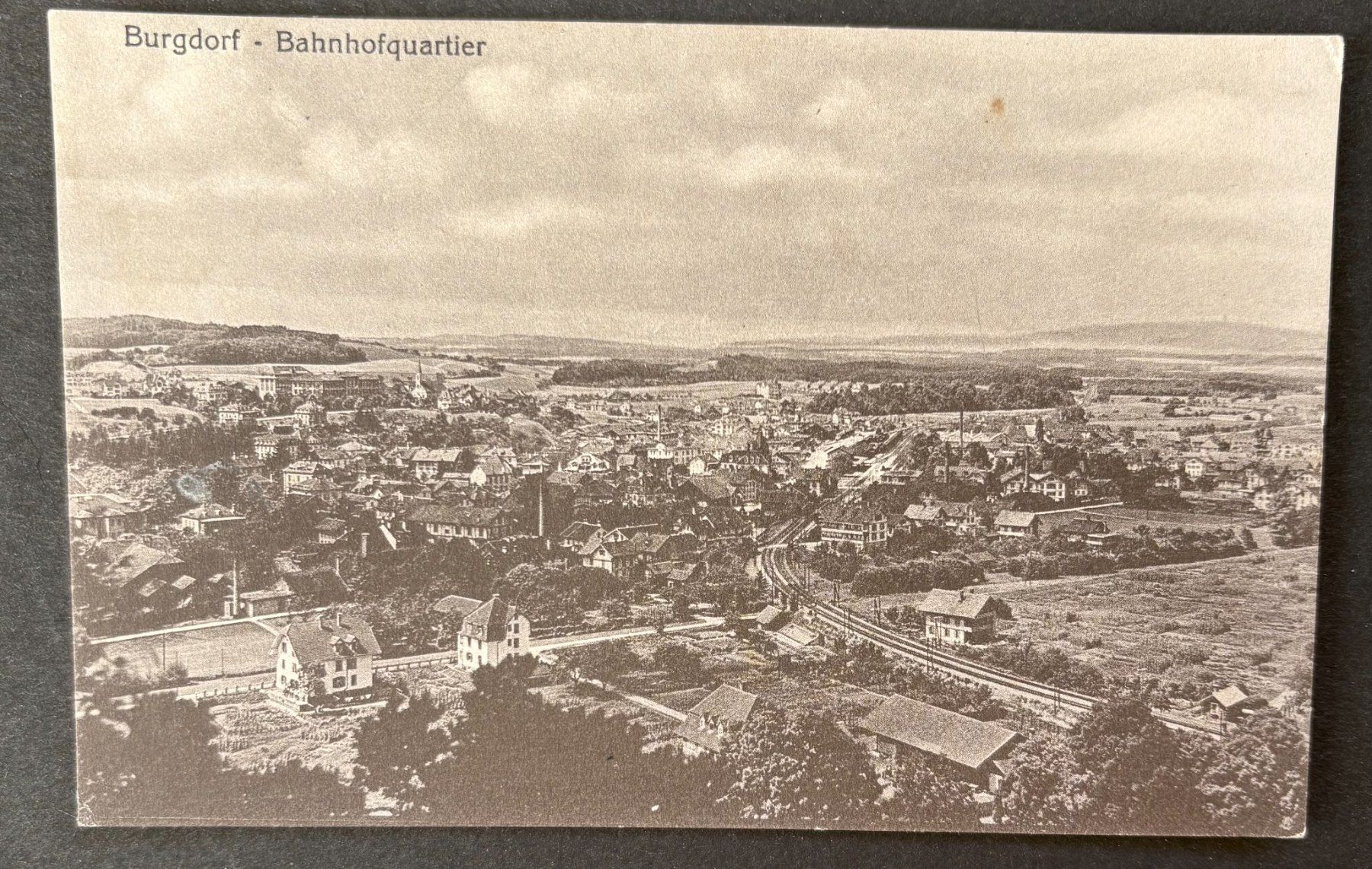 Cartoline postali: ANSICHTSKARTE BURGDORF BAHNHOFQUARTIER – Usato da Ostermundigen venduto da crazy-horse-1840