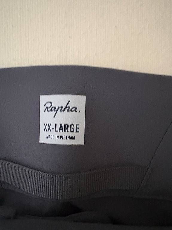 Pantaloni: Rapha Trail Fast & Light Shorts MTB  Neu, ungetragen – Usato da Moosseedorf venduto da Zurro 2