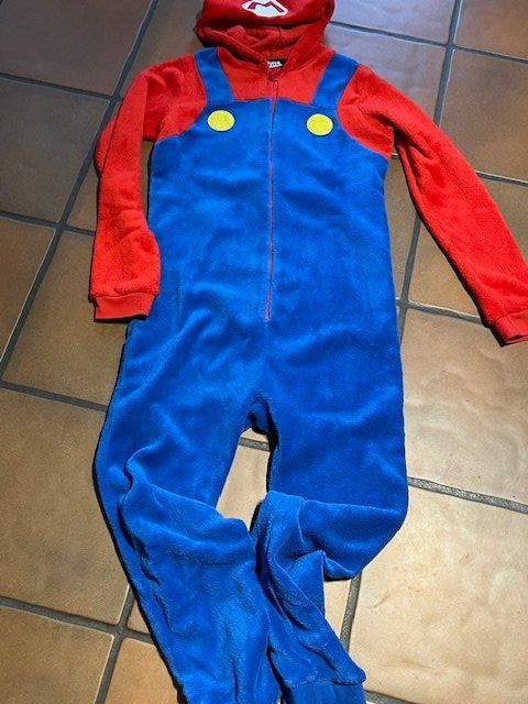 Pigiama & Simili: Pyjama/Hausanzug Super Mario Grösse 14A – Usato da Rechthalten venduto da Cheech2 2