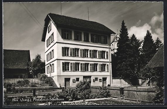 Cartoline postali: AK Birr /Aarg., Pestalozzi-Schulhaus – Usato da Berlin venduto da bartko-reher