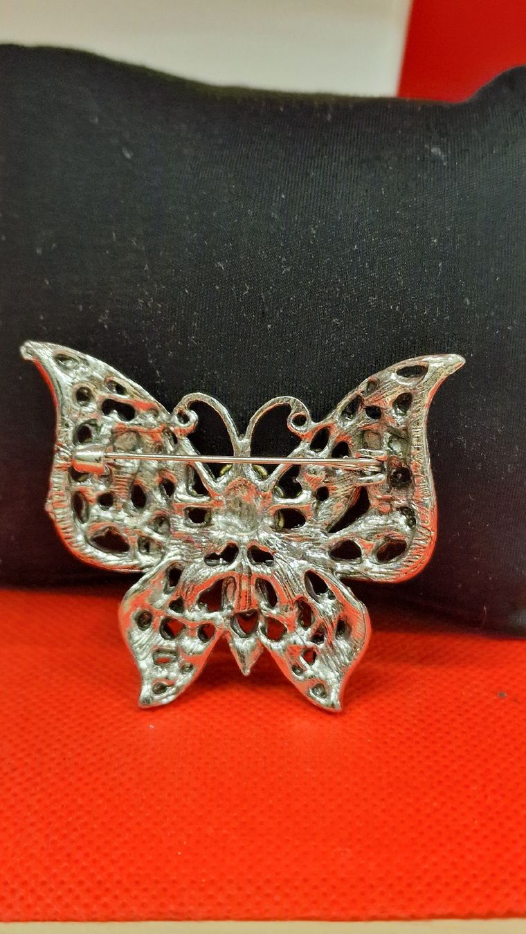 Broches & Aiguilles: Brosche Schmetterling silberfarben mit Steinen  – Neuf (Voir description) à Herisau par Antiques.AR 1
