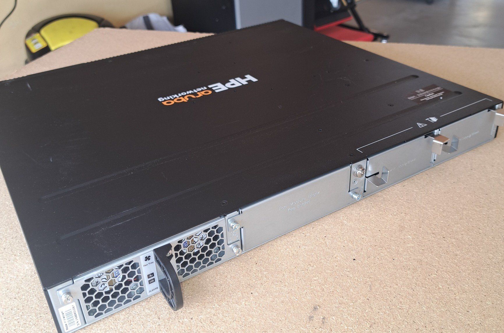 Hewlett Packard Hubs & Switches: HPE Aruba 6300M 24G 4SFP56 Switch – D'occasion à Murgenthal par Wifra62 1