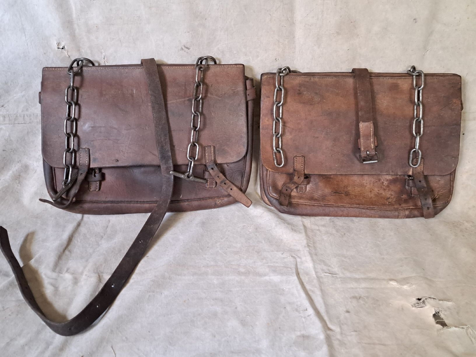 Schweizer Armee Borse: 2.WK Schweiz Armee Train Satteltaschen  – Usato da Muotathal venduto da s_spiess 1