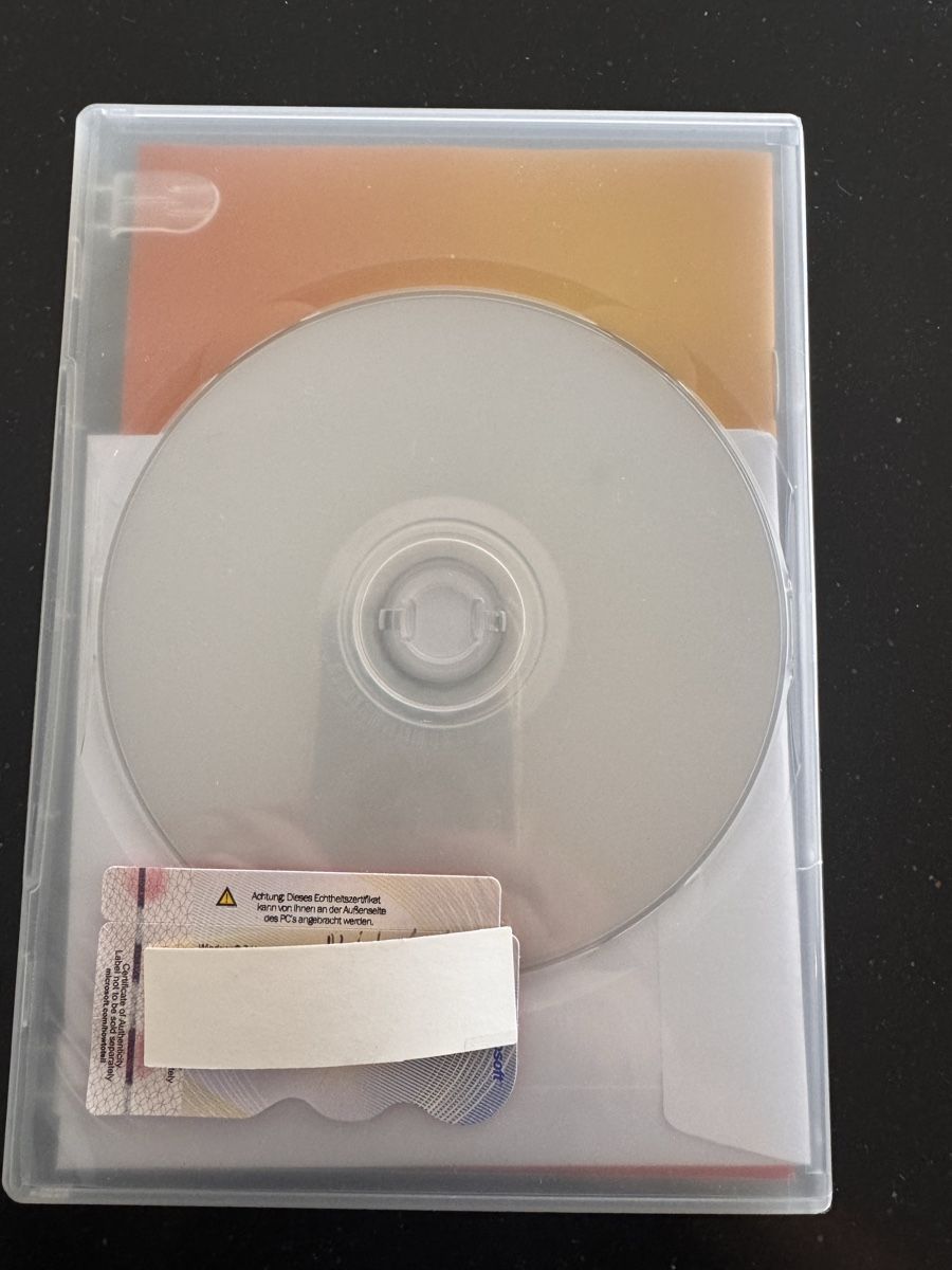 Microsoft Software: Windows 7 Home Premium OEM Lizenz mit CD Original – Usato da Gisikon venduto da Andy251 1