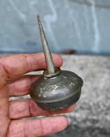Antikes verzinktes ÖL-PINTLI ölspritze DM unten 5.5cm