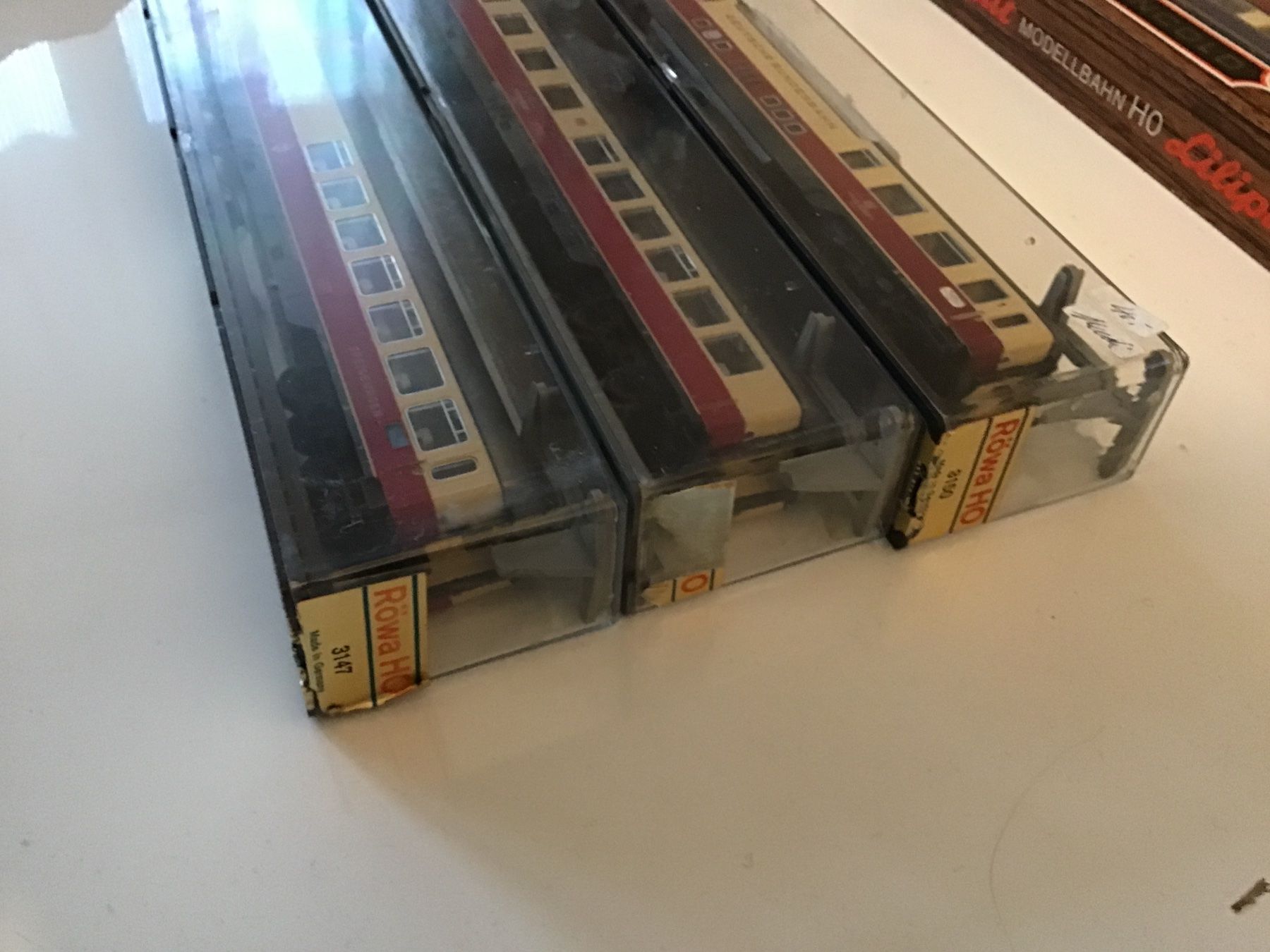 Modellini di ferrovie: ROWA HO Modellbahn Waggons, 3 Stück, - – Usato da Männedorf venduto da Spezial-Modelle 1