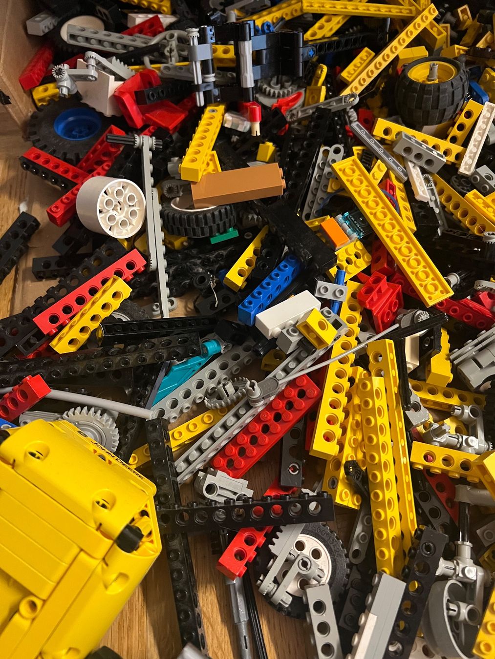 Lego Spielzeuge: LEGO Technic Konvolut – Gebraucht aus Steffisburg von Mamschi 9