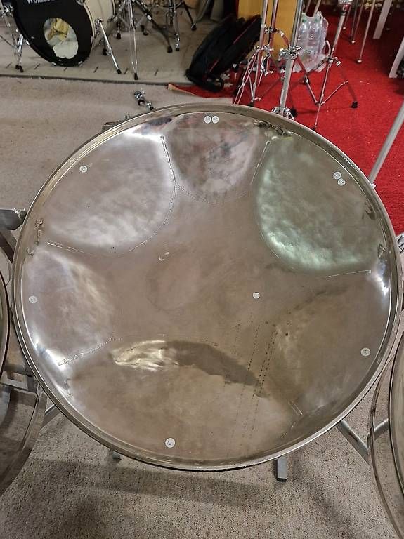 Strumenti musicali: 3er-Cello Steeldrum Steelpan – Usato da Steinmaur venduto da Arsteeldrum 3
