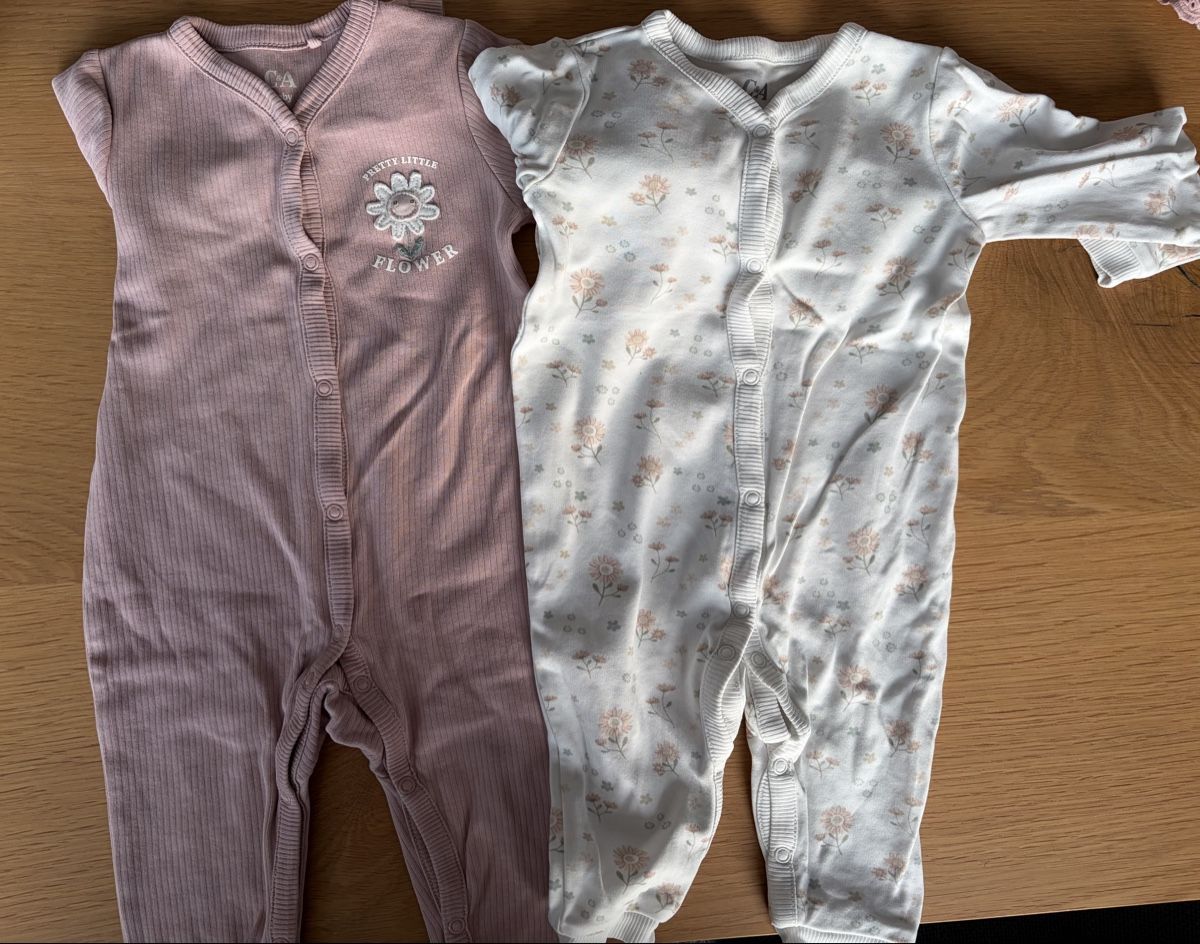 H&M Kleiderpakete & -sets: Kleiderpaket Mädchen Grösse 68 – Gebraucht aus Bütschwil von Fdu_9606 7